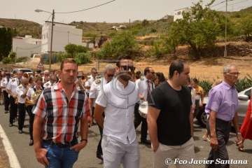 La Breña procesiona a sus patronos con la polémica de la gala Drag Queen aún latente (Foto Francisco Javier Santana)
